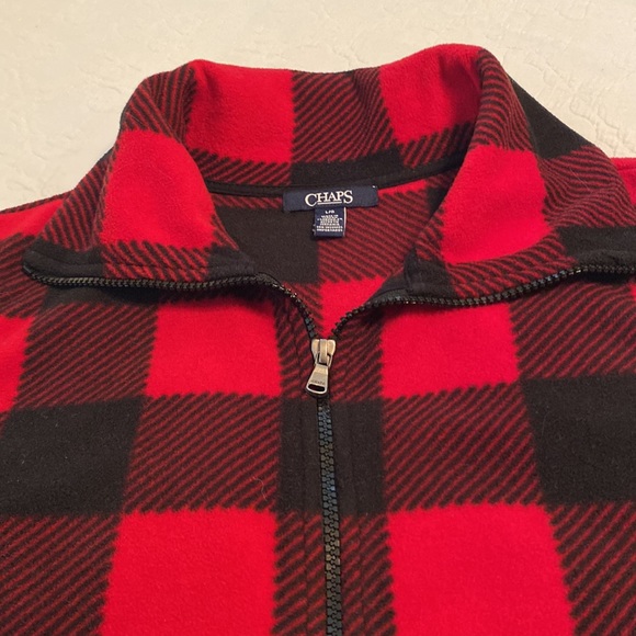 Vest - Picture 2 of 7